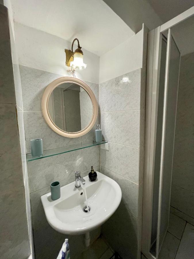 Celeste Apartment Genova Esterno foto